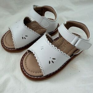 Elephantito white leather scalloped sandals toddler 5